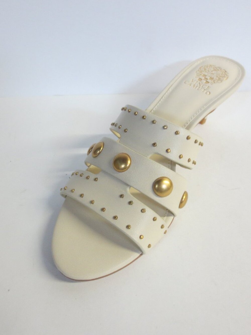 VINCE CAMUTO WOMEN'S KYLER PANNA CREME LEATHER SHOES - US 8.5M
